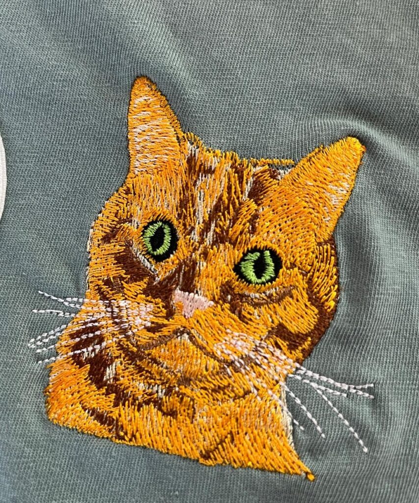 Bordados personalizados 1 GATO rotated e1758120768944